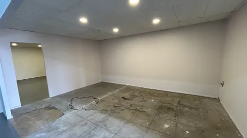 566 Pretoria Rd - Silverton Motor City - 250m² (5).